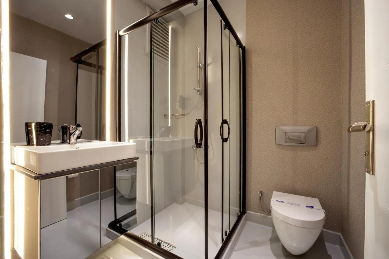 Walton Gardens Pera Aparthotel Istanbul 4*,
